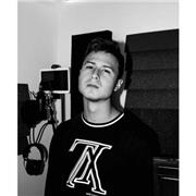 Soy una persona muy conceptual, tranquila y paciente a de enseñar puedo dar clases a todo tipo de personas que busquen ampliar sus conocimientos musicales y desarrollar una visión distinta a la encontrada dentro de sus conocimientos